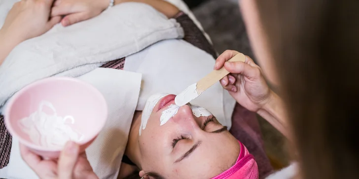 Balíčky čistenia pleti v novootvorenom GlamBeauty studio