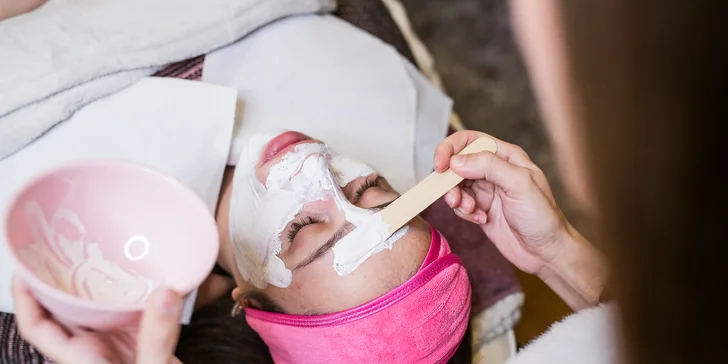 Balíčky čistenia pleti v novootvorenom GlamBeauty studio