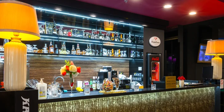Hodina bowlingu pre partiu až ôsmich hráčov v Bory Mall