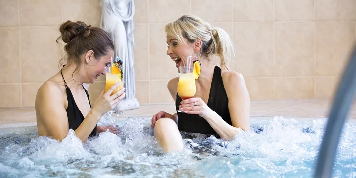 Pobyt v 4* hoteli v Karlových Varoch s wellness a masážou