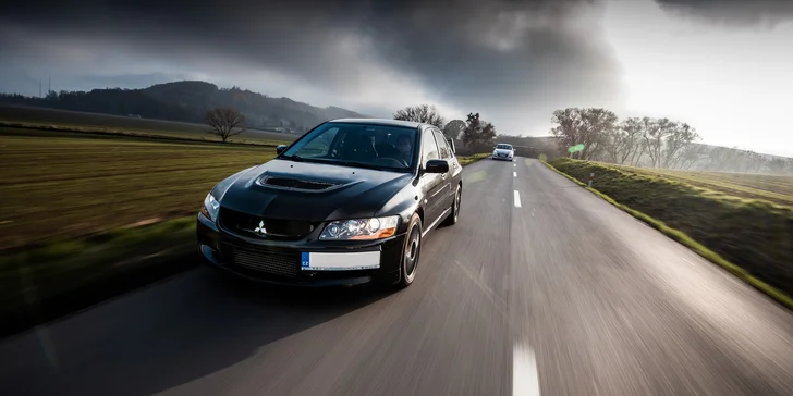 Jazda na MITSUBISHI LANCER EVOLUTION IX: Ako vodič aj spolujazdec