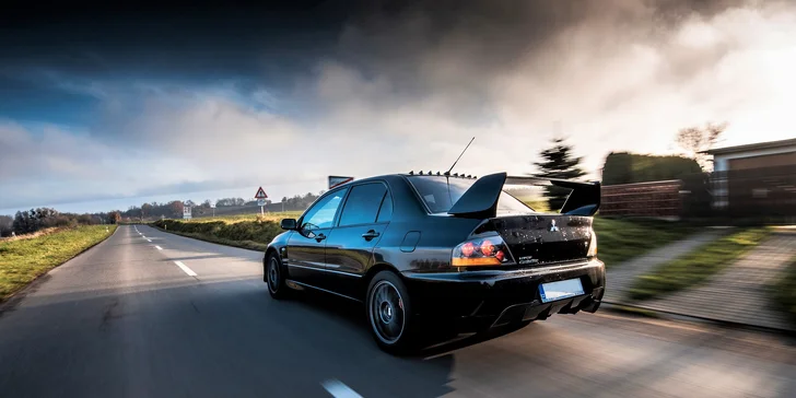Jazda na MITSUBISHI LANCER EVOLUTION IX: Ako vodič aj spolujazdec