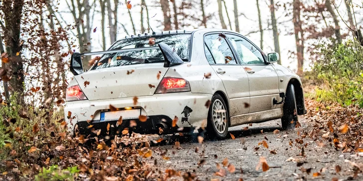 Jazda na MITSUBISHI LANCER EVOLUTION IX: Ako vodič aj spolujazdec