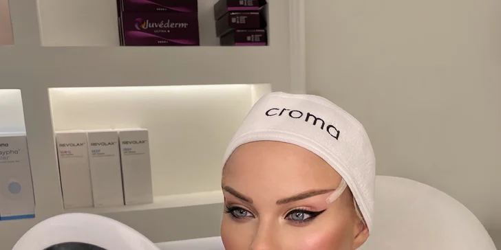 Líščie oči "fox eyes" či niťový lifting tváre pre omladenie