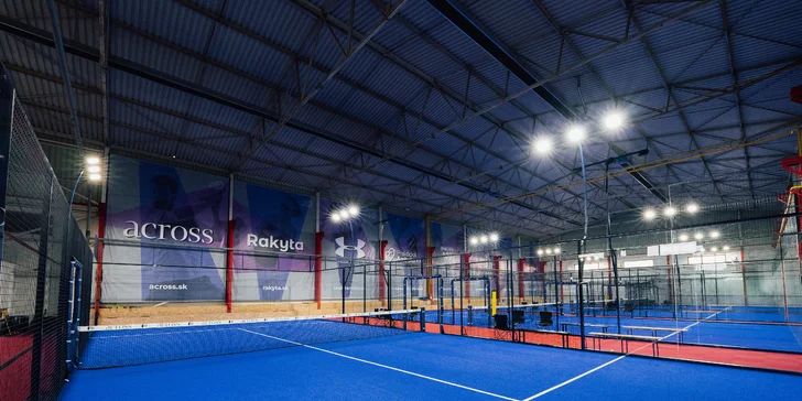 Máte radi tenis? Potom si zamilujete aj PADEL, populárny šport na pomedzí tenisu, squashu a raketbalu