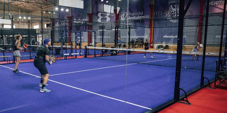 Máte radi tenis? Potom si zamilujete aj PADEL, populárny šport na pomedzí tenisu, squashu a raketbalu