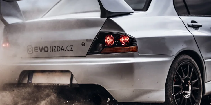 Ostrá jazda na MITSUBISHI LANCER EVOLUTION IX s majstrom Českej republiky v rally Pavlom Valouškom