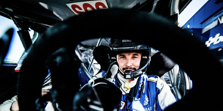 Ostrá jazda na MITSUBISHI LANCER EVOLUTION IX s majstrom Českej republiky v rally Pavlom Valouškom