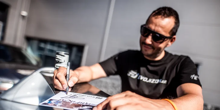 Ostrá jazda na MITSUBISHI LANCER EVOLUTION IX s majstrom Českej republiky v rally Pavlom Valouškom