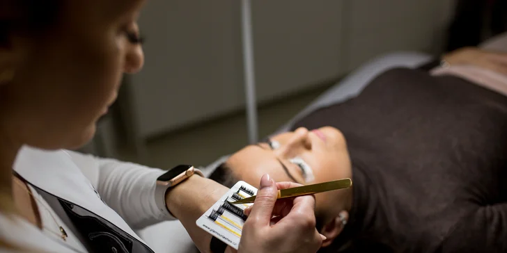 Pleťové ošetrenie na mieru, 4D mihalnice, laminácia obočia aj lash lift