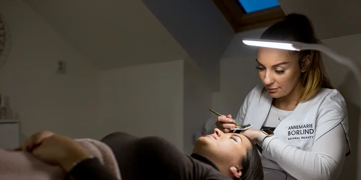 Pleťové ošetrenie na mieru, 4D mihalnice, laminácia obočia aj lash lift