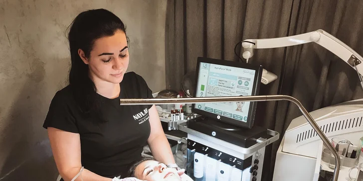 Ošetrenie prístrojom Hydrafacial alebo mezoterapia Dermapenom