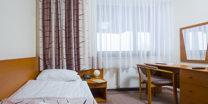 Obľúbený rodinný wellness hotel na Štrbskom Plese: polpenzia, zľavy aj bezbariérový apartmán