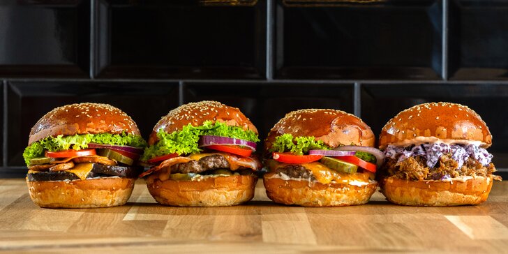 Fantastické Regal Burger Combo s hranolčekmi a nápojom