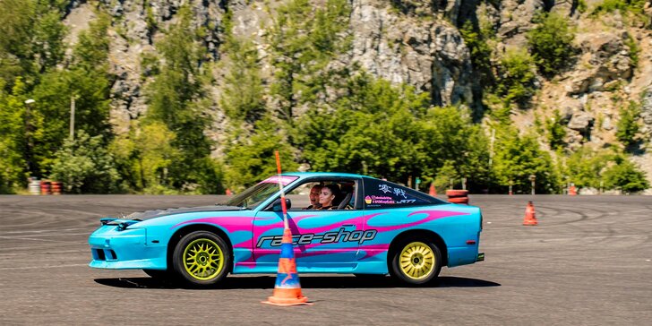 Zažite adrenalínovú LEKCIU DRIFTU s Lady Hoonigan na vozidle podľa vlastného výberu na Slovakia Ringu