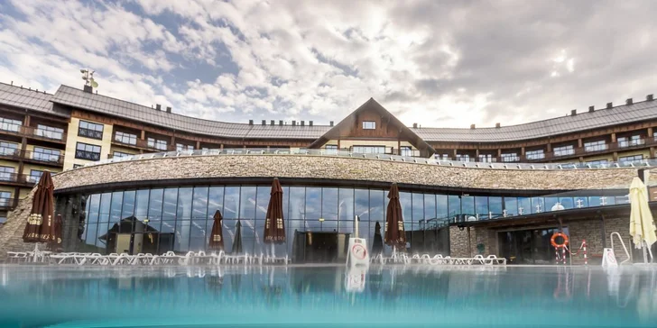 Pobyt v lone prírody v 4* hoteli s 3-poschodovým wellness & spa a atrakciami pre celú rodinu