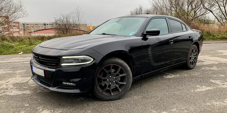 Jazda ako vodič či spolujazdec v DODGE CHARGER, pre deti možnosť auto naštartovať a odfotografovať sa