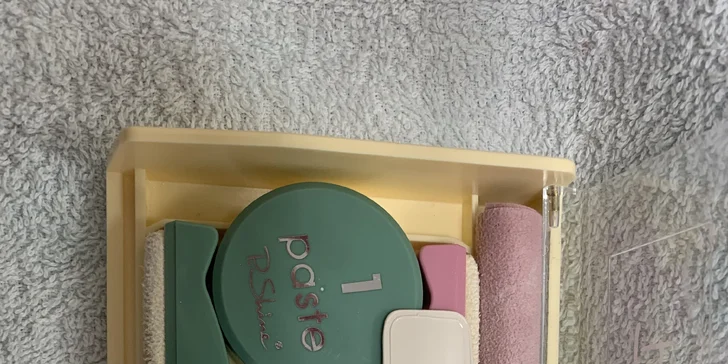 Manikúra s gél lakom, japonská manikúra či darčeková poukážka