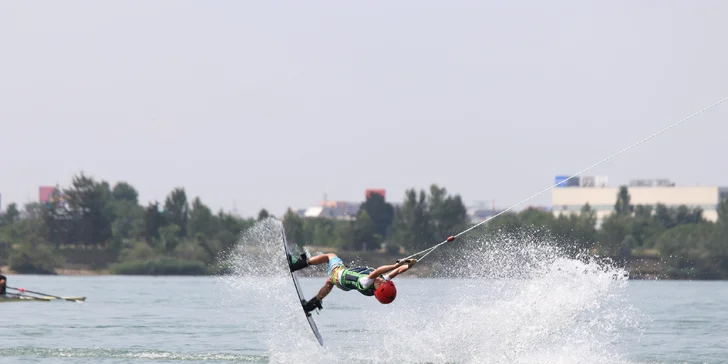 Hangair X Wakelake: Akčné darčekové poukážky plné adrenalínu