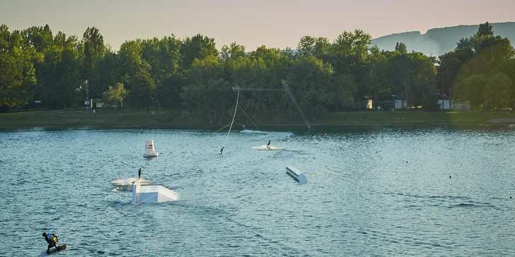 Hangair X Wakelake: Akčné darčekové poukážky plné adrenalínu