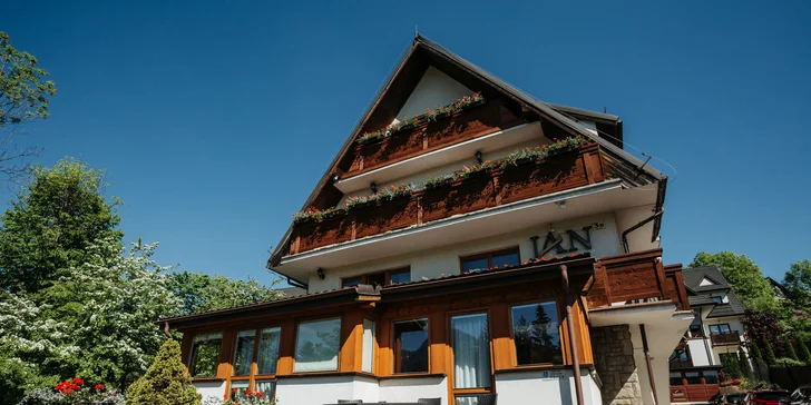 Dovolenka plná oddychu a zážitkov v Zakopanom: apartmány s kuchyňou aj balkónom pre 2-4 osoby