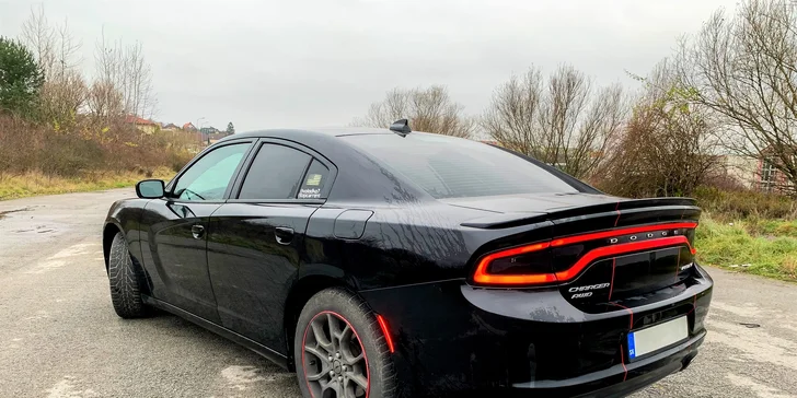 Jazda ako vodič či spolujazdec v DODGE CHARGER, pre deti možnosť auto naštartovať a odfotografovať sa