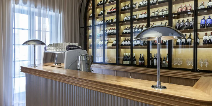 Relax v srdci Varšavy: moderný boutique hotel v bývalom paláci so saunou a bazénom