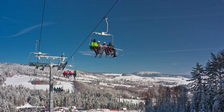 Výhodné lyžovanie v Poľsku: celodenný alebo 4-dňový skipas či večerné lyžovanie v stredisku TYLICZ SKI