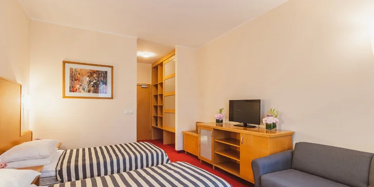 Dovolenka v Slovinsku: 4* hotel v Kranjskej Gore s raňajkami a vstupom do bazénov