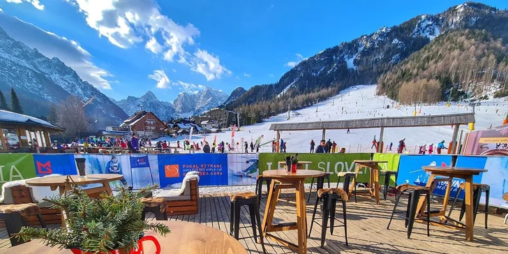 Dovolenka v Slovinsku: 4* hotel v Kranjskej Gore s raňajkami a vstupom do bazénov