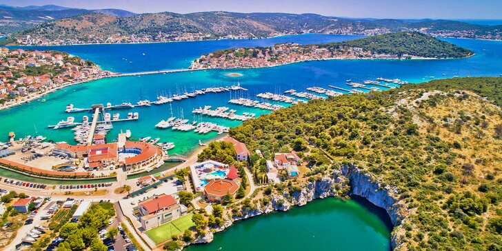 Chorvátska Rogoznica: boutique hotel pri mori, neobmedzený wellness a raňajky v cene