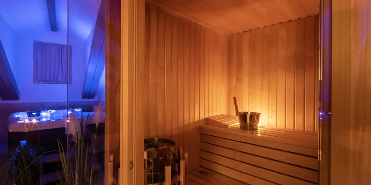 Dovolenka pre páry s ubytovaním v luxusnom hoteli v centre Šibeniku: raňajky a denne 2 hodiny vo wellness