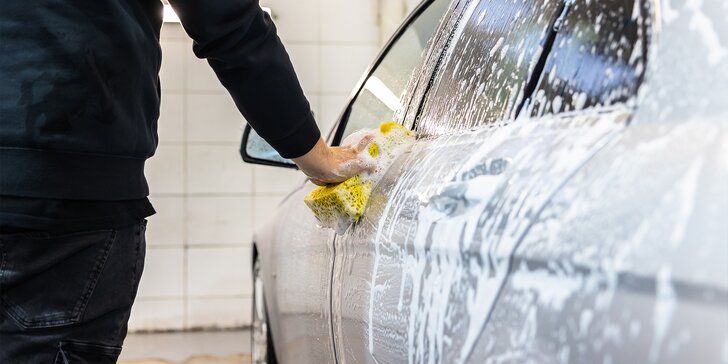 Čistenie auta: Interiér, exteriér, tepovanie či vosk