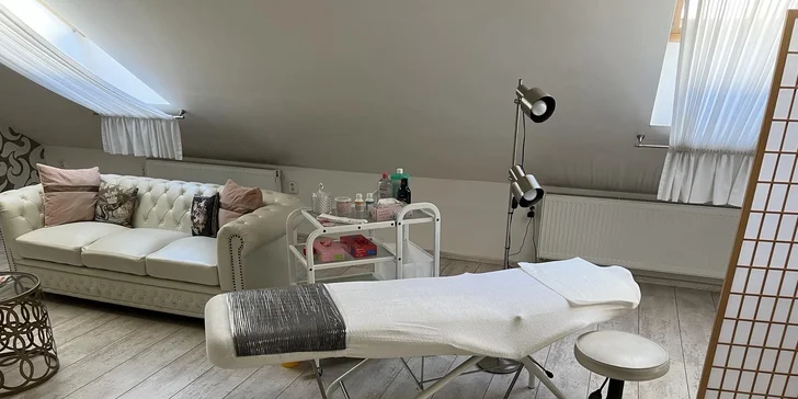 Silné a zdravé vlasy vďaka vlasovej mezoterapii v Atelier Beauty