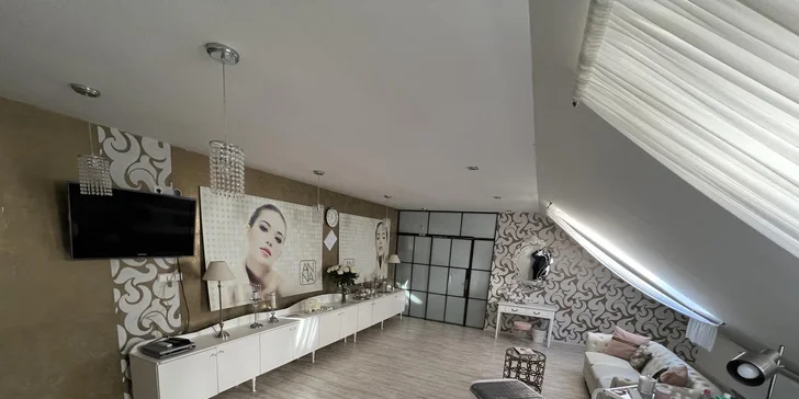 Silné a zdravé vlasy vďaka vlasovej mezoterapii v Atelier Beauty