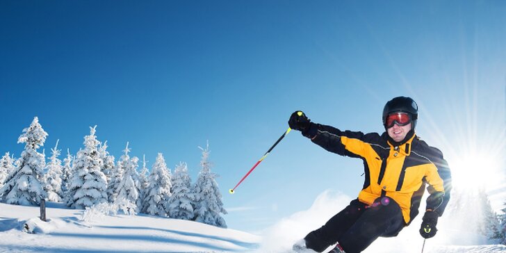 Požičanie lyžiarskeho alebo snowboardového kompletu na celý deň či sezónna úschova v Jasnej