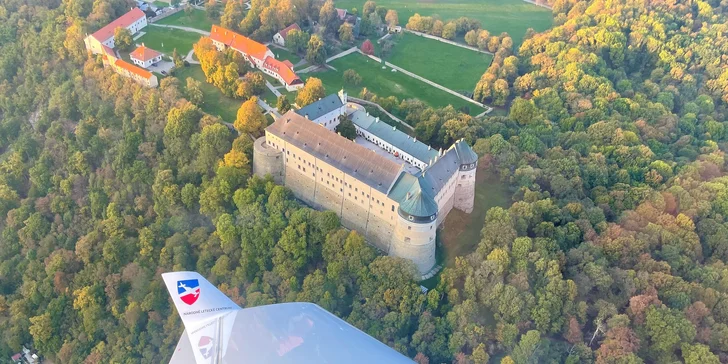 Let ponad hrady a zámky, nočný let či let do Salzburgu novým lietadlom WT9 DYNAMIC LSA alebo VIPER SD4 NIGHT-VFR aj s možnosťou pilotovania
