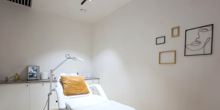 Výplň pier kyselinou hyalurónovou v Bellisima Estetik Center