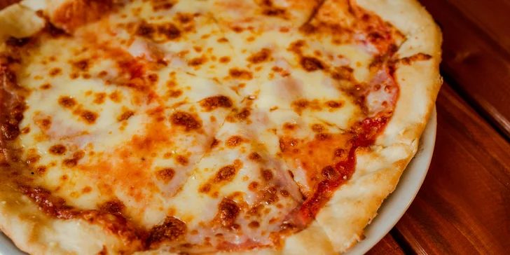 Pizza podľa vlastného výberu - na výber až 5 rôznych druhov!