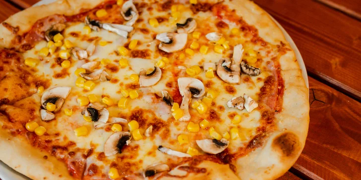 Pizza podľa vlastného výberu - na výber až 5 rôznych druhov!
