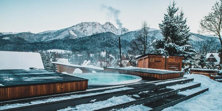 Luxusný pobyt neďaleko Zakopaného: moderné apartmány s výhľadom na Tatry, chutná strava, relax vo wellness, detský kútik či biliard