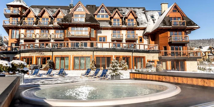 Luxusný pobyt neďaleko Zakopaného: moderné apartmány s výhľadom na Tatry, chutná strava, relax vo wellness, detský kútik či biliard