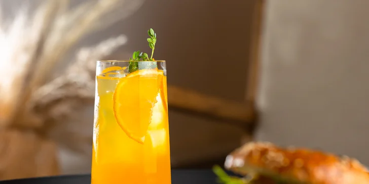 Plnený bagel s limonádou alebo brunch či večera pre dvoch