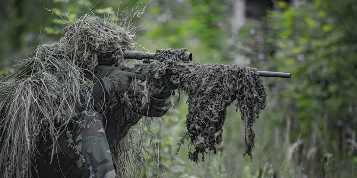 Na chvíľu Sniperom: Streľba z ostreľovacích pušiek v exteriéri