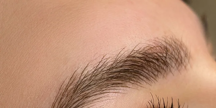 Permanentný make-up pier či microblading obočia