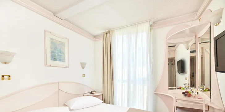 Chorvátska Istria: 3* hotel v meste Poreč iba 50 m od pláže, bazén a all inclusive