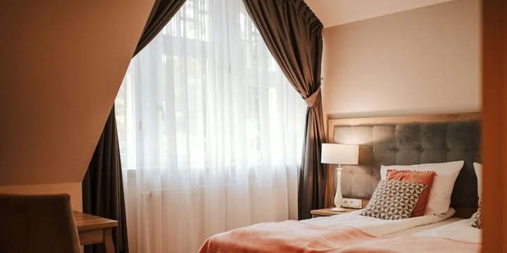 V súlade s prírodou: hotel obklopený parkom, s jazierkom, wellness a polpenziou