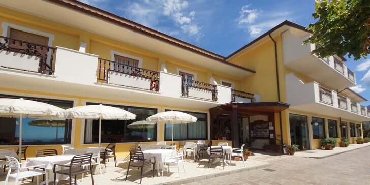 Dovolenka pri Lago di Garda: hotel v Tignale, polpenzia, wellness a degustácia vín vo vinárstve