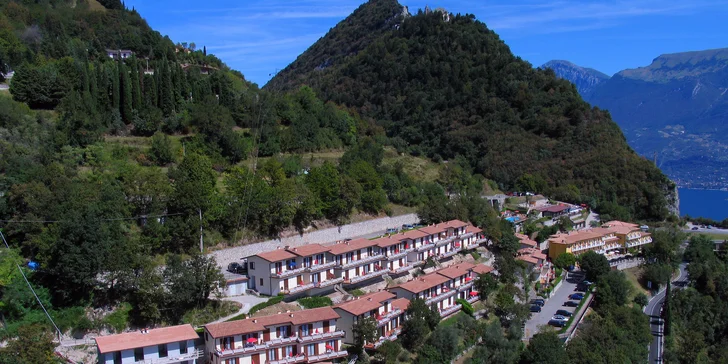 Dovolenka pri Lago di Garda: hotel v Tignale, polpenzia, wellness a degustácia vín vo vinárstve