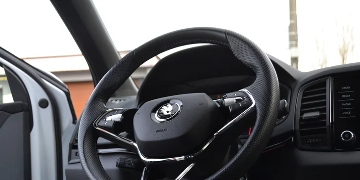 Detailné umývanie vášho auta, tepovanie parou aj ozón